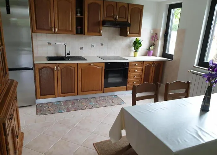Villa Comfort Roza In Umag