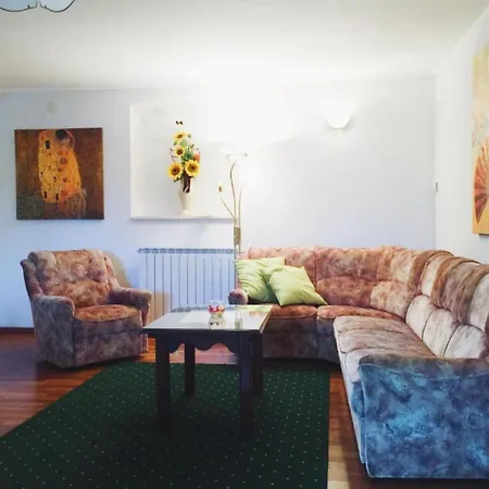 Comfort Roza In Umag