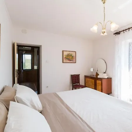 Comfort Roza In