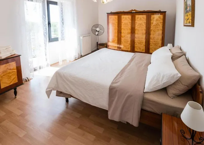 Villa Comfort Roza In