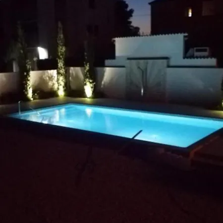 Comfort Roza In *